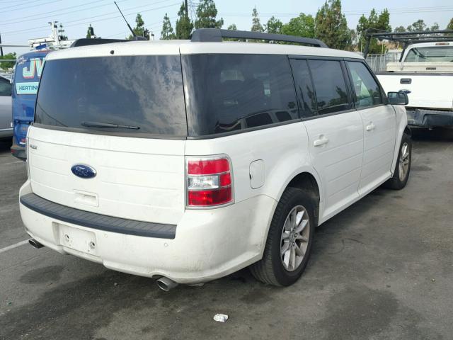 2FMGK5B8XEBD13633 - 2014 FORD FLEX SE WHITE photo 4