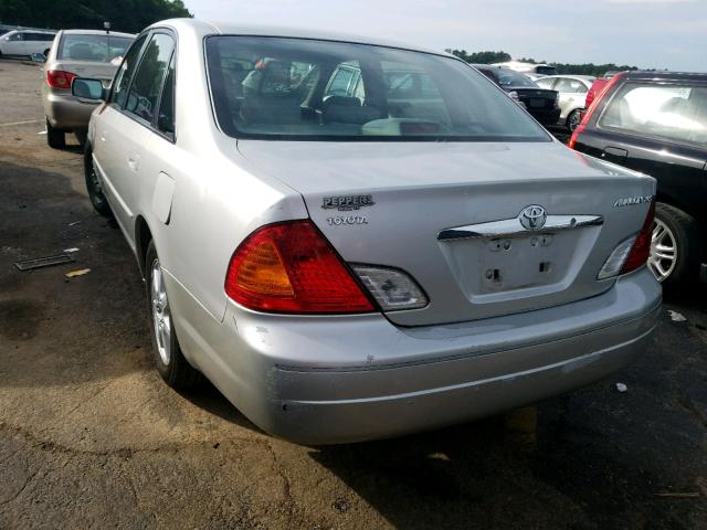 4T1BF28B82U249629 - 2002 TOYOTA AVALON XL SILVER photo 3