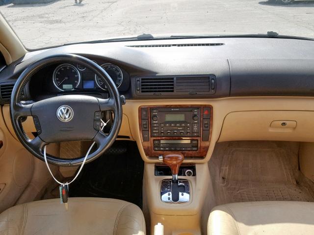 WVWRH63B03P115273 - 2003 VOLKSWAGEN PASSAT GLX 绿色 照片 9