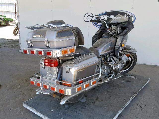 1HFSC0221CA225420 - 1982 HONDA GL1100 A SILVER photo 4