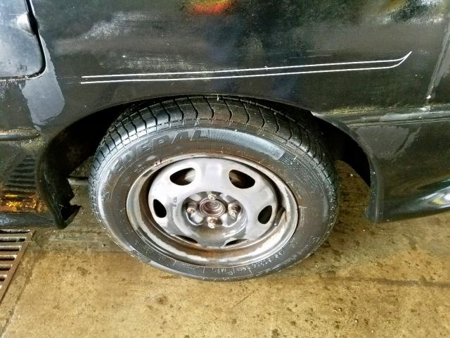 J81RF2369P7535410 - 1993 GEO STORM 黑色 照片 9