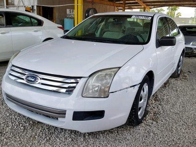 3FAHP06Z88R210903 - 2008 FORD FUSION S WHITE photo 2