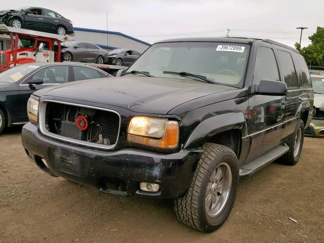 1GKEK13R0YR161587 - 2000 GMC YUKON DENA BLACK photo 2