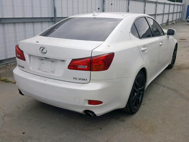 JTHBK262X85081271 - 2008 LEXUS IS 250 WHITE photo 4