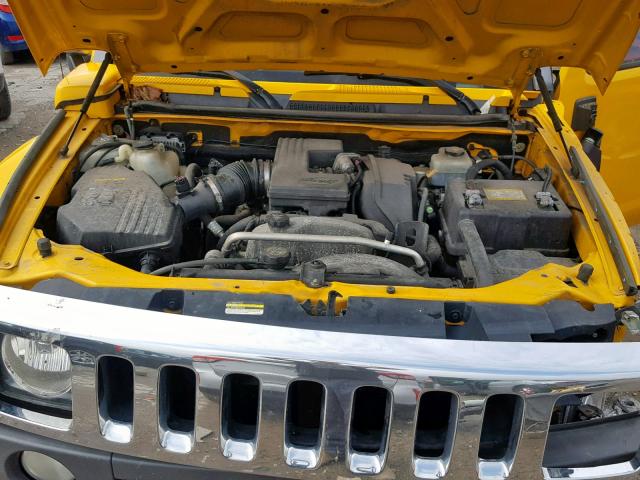 5GTDN13E078125732 - 2007 HUMMER H3 YELLOW photo 7