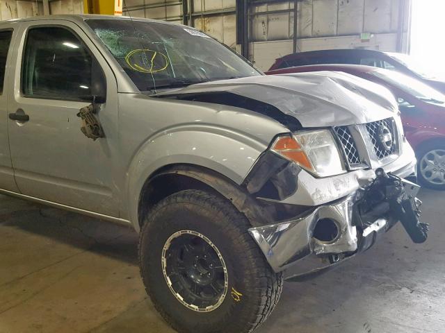 1N6AD07U95C410137 - 2005 NISSAN FRONTIER C GRAY photo 9