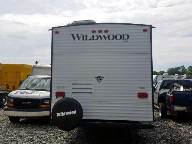 4X4TWDC22DA249894 - 2013 WILD TRAILER WHITE photo 5