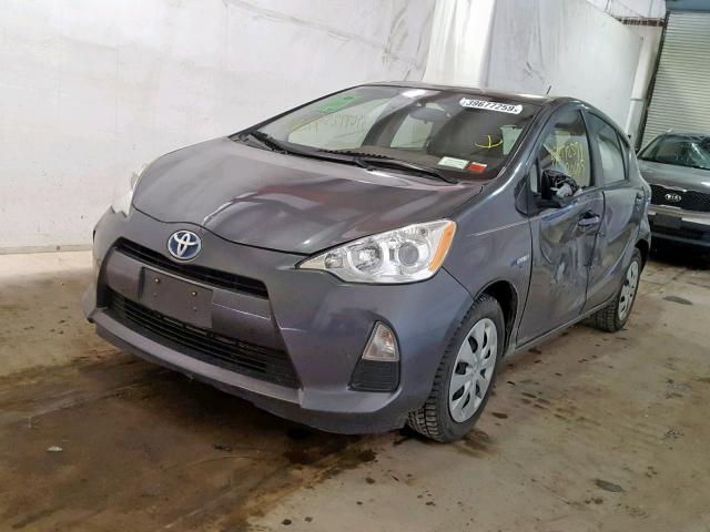 JTDKDTB39E1070216 - 2014 TOYOTA PRIUS C GRAY photo 2