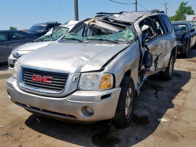 1GKDT13S952335768 - 2005 GMC ENVOY SILVER photo 2