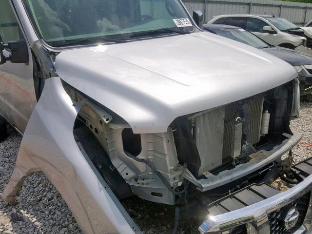 5BZAF0AAXFN851714 - 2015 NISSAN NV 3500 SILVER photo 9