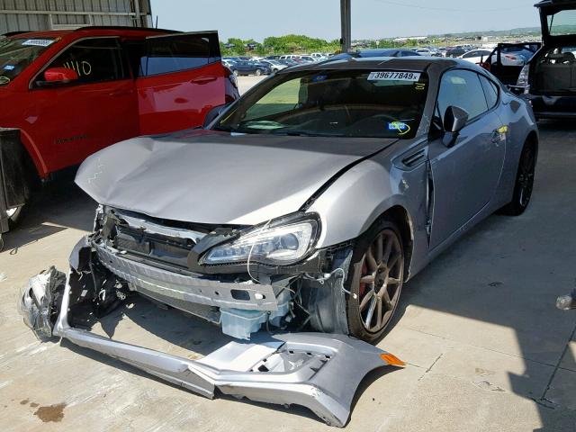 JF1ZCAC12J9602071 - 2018 SUBARU BRZ 2.0 LI SILVER photo 2