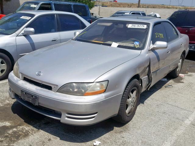 JT8GK13T4S0125217 - 1995 LEXUS ES 300 SILVER photo 2