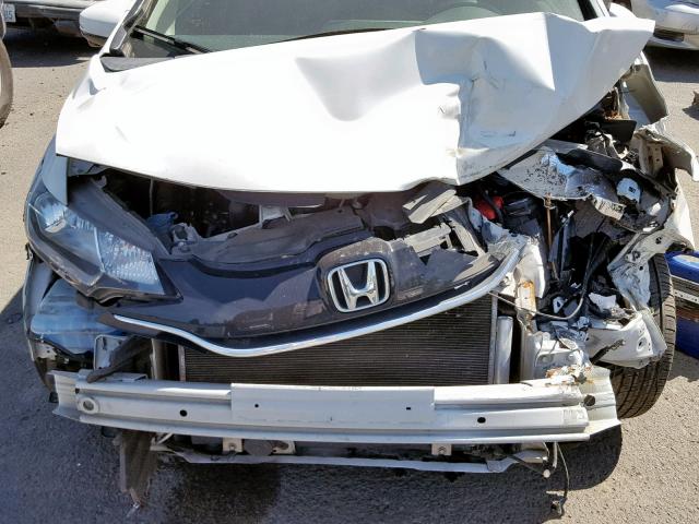 3HGGK5H8XFM750884 - 2015 HONDA FIT EX WHITE photo 7