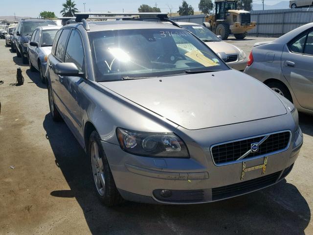 YV1MJ682X52077925 - 2005 VOLVO V50 T5 GRAY photo 1