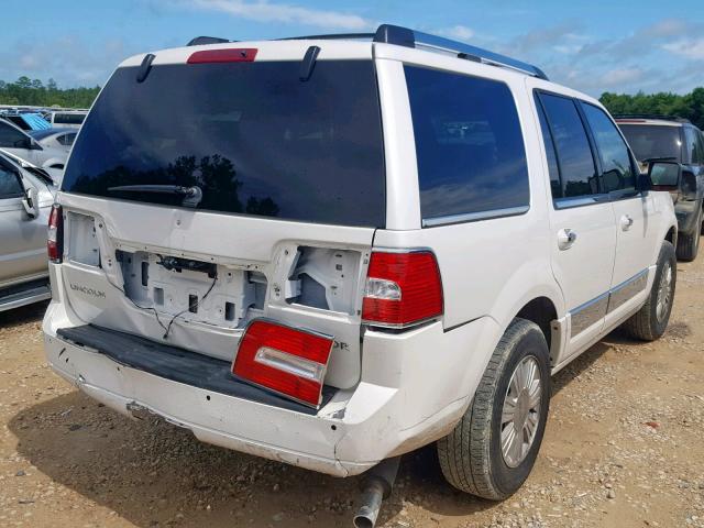 5LMJJ2H56BEJ06626 - 2011 LINCOLN NAVIGATOR WHITE photo 4