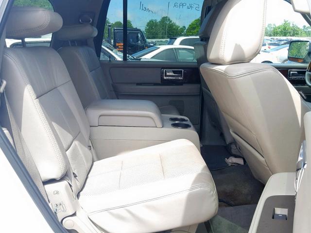 5LMJJ2H56BEJ06626 - 2011 LINCOLN NAVIGATOR WHITE photo 6