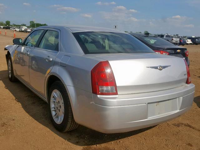 2C3KA43R77H617803 - 2007 CHRYSLER 300 SILVER photo 3