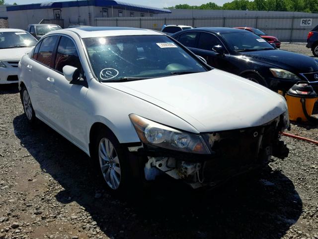 1HGCP2F8XCA196840 - 2012 HONDA ACCORD EXL WHITE photo 1