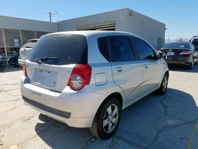 KL1TD6DE2BB125560 - 2011 CHEVROLET AVEO LS SILVER photo 4