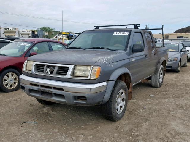 1N6ED27TXYC421270 - 2000 NISSAN FRONTIER C GRAY photo 2