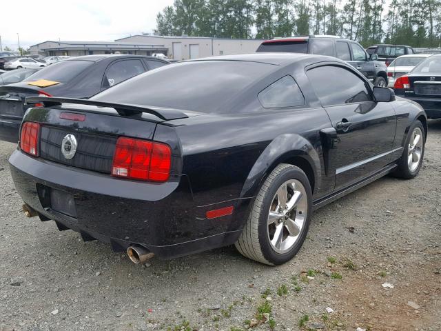 1ZVHT82H075234600 - 2007 FORD MUSTANG GT BLACK photo 4