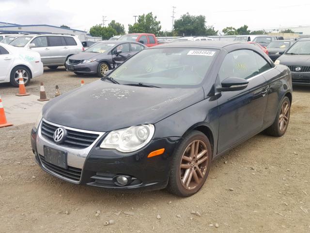WVWFA71F89V019947 - 2009 VOLKSWAGEN EOS LUX 黑色 照片 2