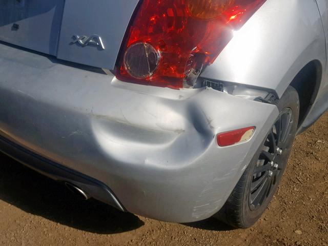 JTKKT624650086207 - 2005 TOYOTA SCION XA SILVER photo 9