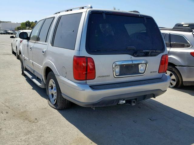 5LMPU28L6WLJ40518 - 1998 LINCOLN NAVIGATOR GRAY photo 3