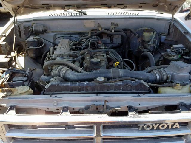 JT4RN63A6J0216503 - 1988 TOYOTA PICKUP RN6 SILVER photo 7