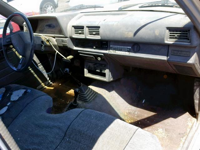 JT4RN63A6J0216503 - 1988 TOYOTA PICKUP RN6 SILVER photo 9