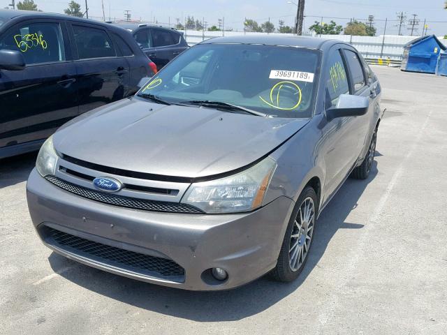 1FAHP3GN9AW180827 - 2010 FORD FOCUS SES GRAY photo 2