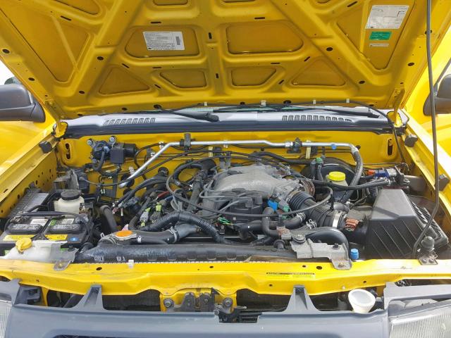 5N1ED28Y31C522648 - 2001 NISSAN XTERRA XE YELLOW photo 7