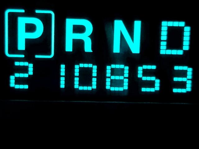 1J8HG48N86C337828 - 2006 JEEP COMMANDER GREEN photo 8