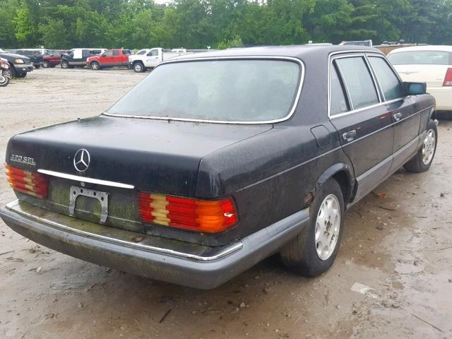 WDBCA35E3LA527513 - 1990 MERCEDES-BENZ 420 SEL BLACK photo 4