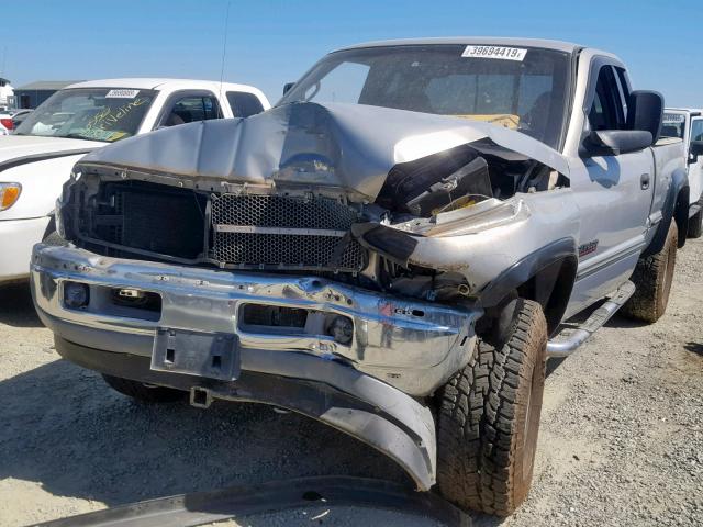 3B7KF2361XG239159 - 1999 DODGE RAM 2500 SILVER photo 2