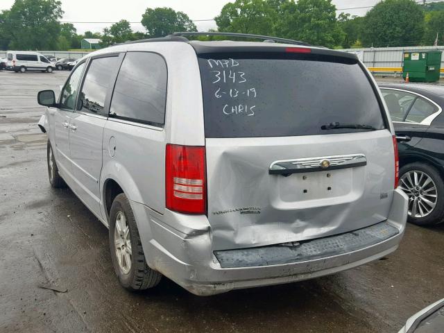 2A8HR54P08R833143 - 2008 CHRYSLER TOWN & COU SILVER photo 3