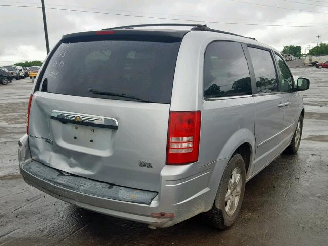 2A8HR54P08R833143 - 2008 CHRYSLER TOWN & COU SILVER photo 4