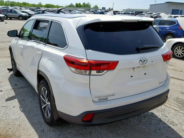 5TDJZRFH9HS471956 - 2017 TOYOTA HIGHLANDER WHITE photo 3