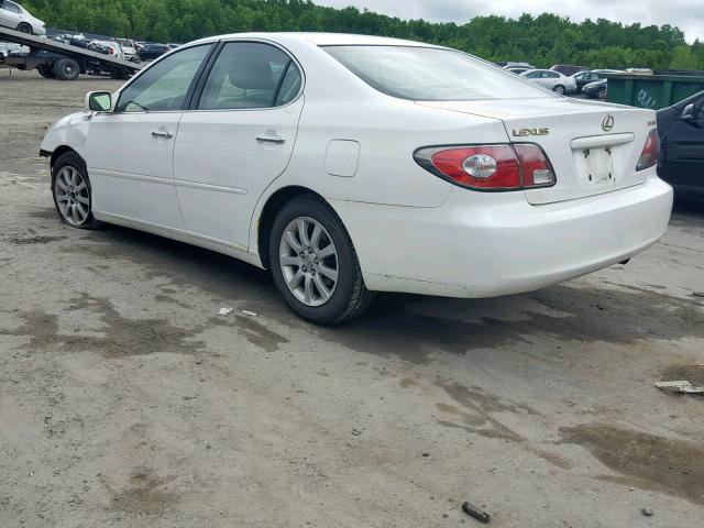 JTHBF30G325034007 - 2002 LEXUS ES 300 WHITE photo 3