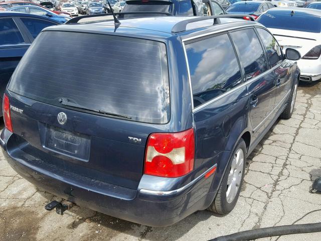 WVWCE63B45E143347 - 2005 VOLKSWAGEN PASSAT GLS BLUE photo 4