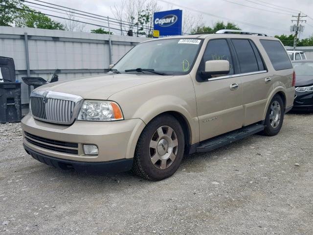 5LMFU28516LJ04989 - 2006 LINCOLN NAVIGATOR 棕色 照片 2