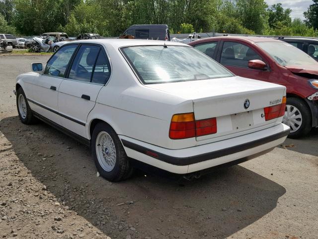 WBAHD2312LBF63745 - 1990 BMW 535 I AUTO WHITE photo 3