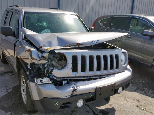 1C4NJPBAXFD427589 - 2015 JEEP PATRIOT SP SILVER photo 9