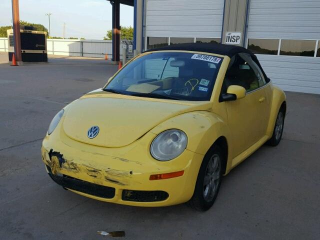 3VWRF31Y37M406872 - 2007 VOLKSWAGEN NEW BEETLE YELLOW photo 2