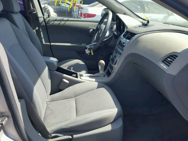 1G1ZG57B28F241566 - 2008 CHEVROLET MALIBU LS SILVER photo 5