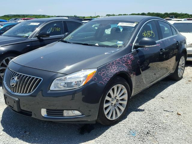 2G4GR5EK1C9165010 - 2012 BUICK REGAL GRAY photo 2