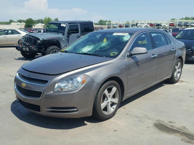 1G1ZC5E06CF210083 - 2012 CHEVROLET MALIBU 1LT 金色 照片 2