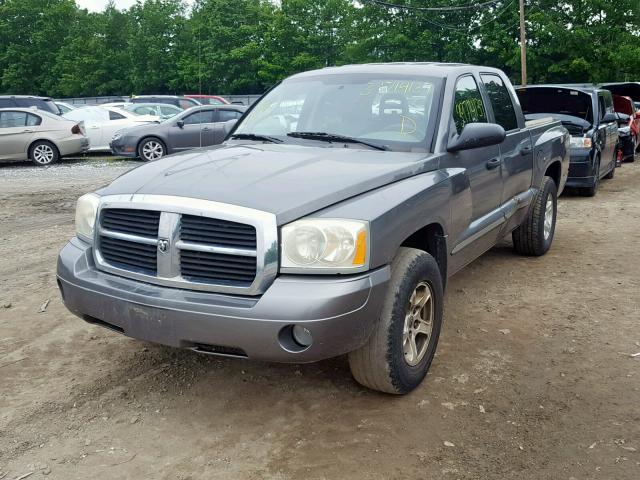 1D7HW48N95S245020 - 2005 DODGE DAKOTA QUA GRAY photo 2