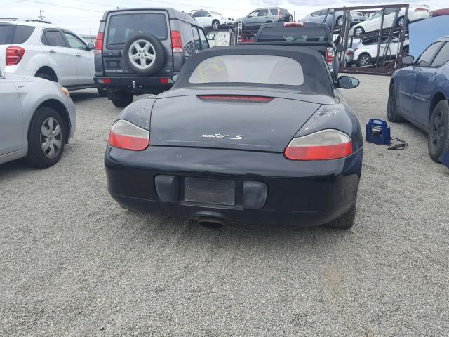 WP0CA2981YU628314 - 2000 PORSCHE BOXSTER BLACK photo 6