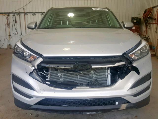 KM8J23A45JU618115 - 2018 HYUNDAI TUCSON SE SILVER photo 9